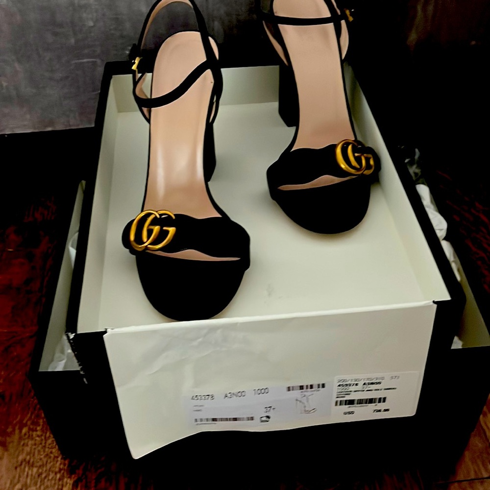 💯 Authentic Gucci shoes